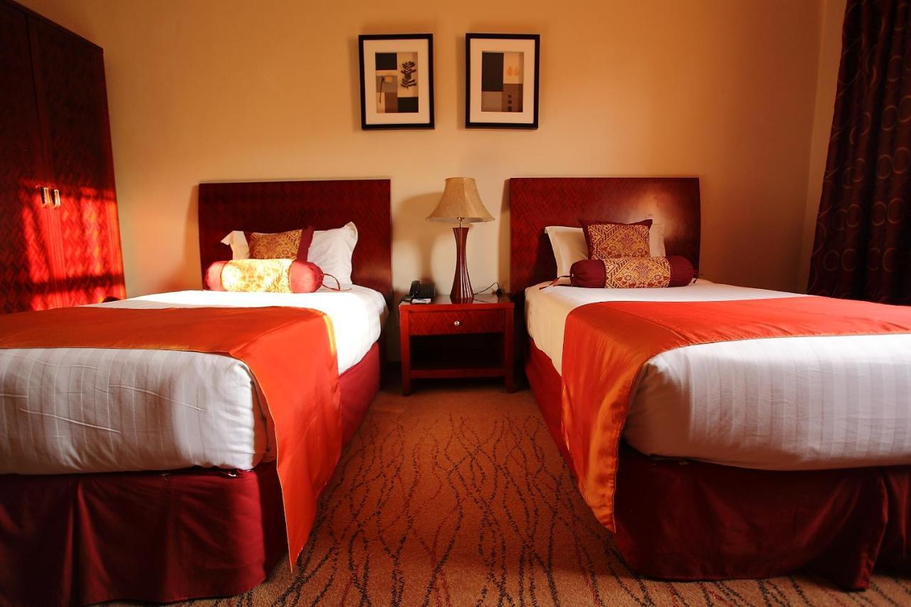 Crossroads Hotel ليلونغوي المظهر الخارجي الصورة